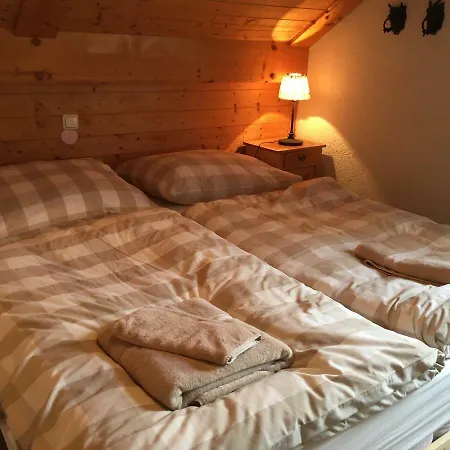 Kleine Ahornau 木屋 斯拉德明